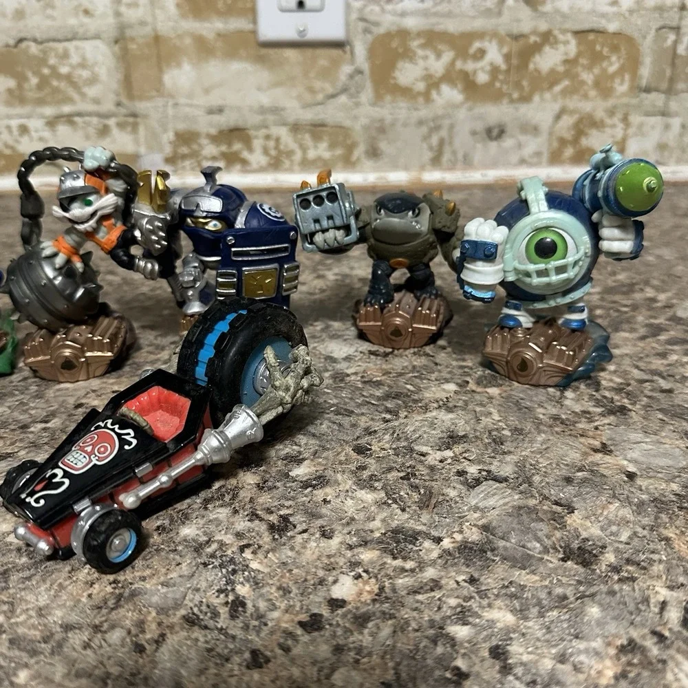 Skylanders SuperChargers Character Vehicle Lot Of 7 High Volt Crypt Crusher Clop